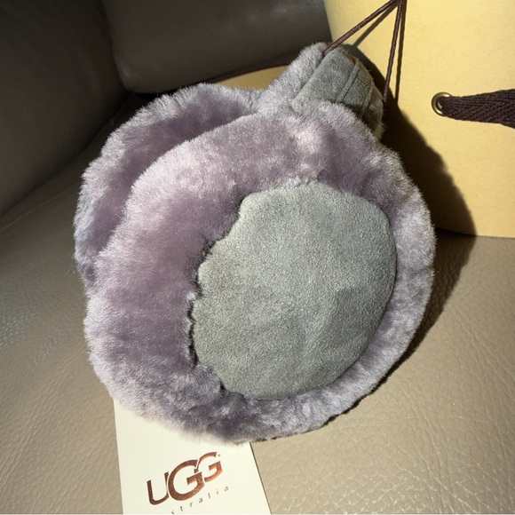 New UGG Grey Earmuffs Shearling Sheepskin Genuine Leather Trim Polyester Fill OS - Picture 7 of 16